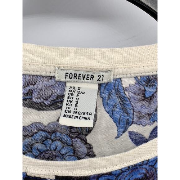 FORVER 21 Women’s Blue-Cream Floral Printed Crewneck Short Sleeve Crop Top SZ S - Picture 10 of 10